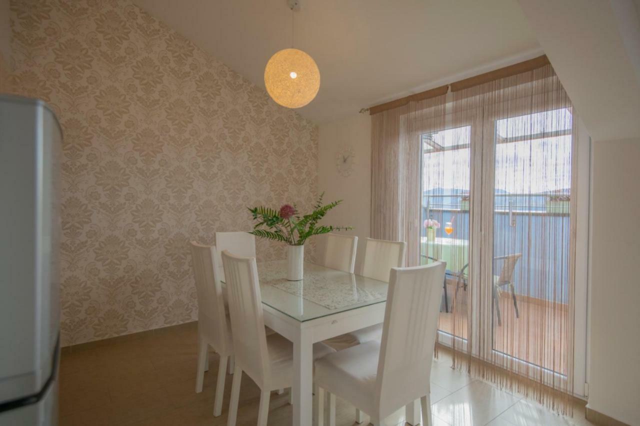 Apartment Petra Imotski Exteriör bild